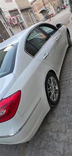 هيونداي جنسس